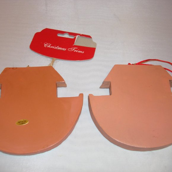 Noah's Ark Vintage 2 ornaments appear to be looking at Noah and animals in Ark - Picture 3 of 8